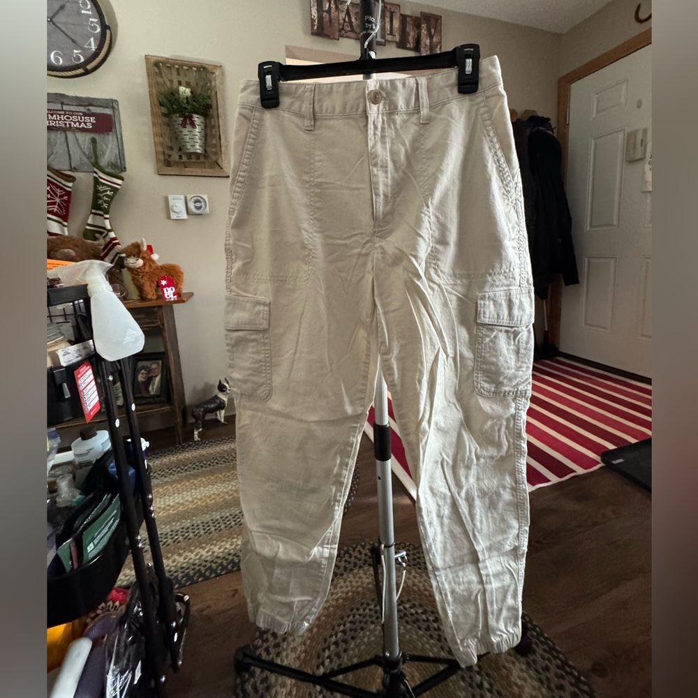 GAP Khaki Ankle Cargo Pants